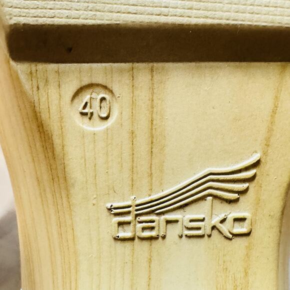 Dansko Sandals Womens 9.5 White Leather Wedge Platform Slingback Buckle Strap - Picture 10 of 11